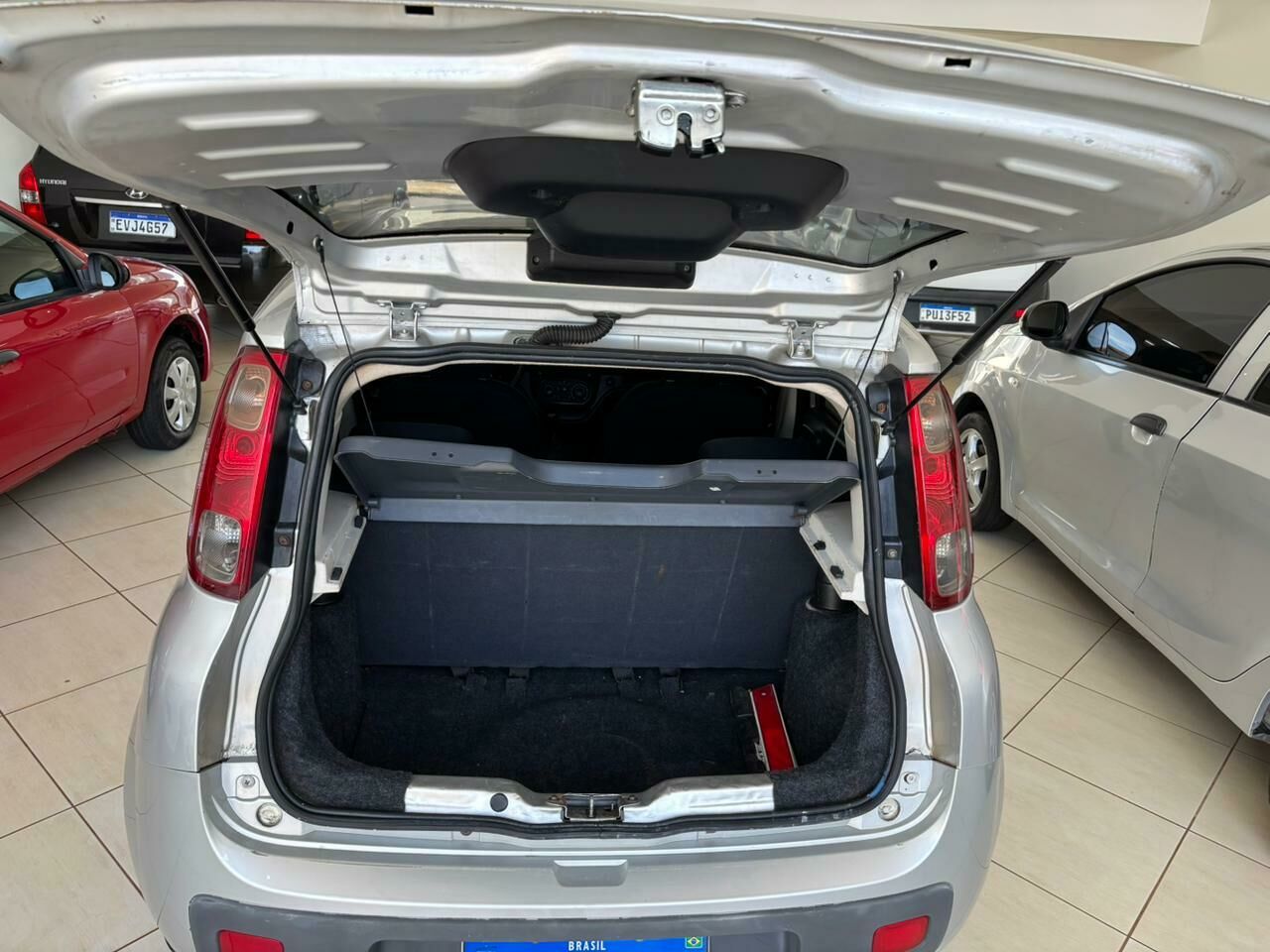 Imagem do veículo  FIAT UNO VIACE 1.0